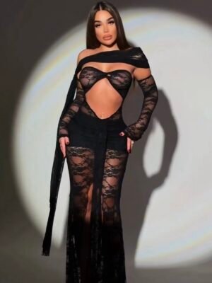 MAIN CHARECTER DRESS